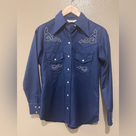 Vintage Blue Wrangler Western Shirt, Embroidery Design, Pearl Buttons - Picture 2 of 12